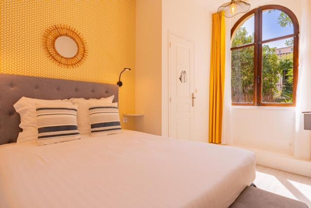 Hotel Le Castellamar Sainte-Maxime Ngoại thất bức ảnh